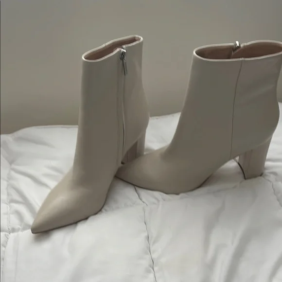Marc Fisher Cream Heeled Boots Sleek Design - Picture 1 of 7